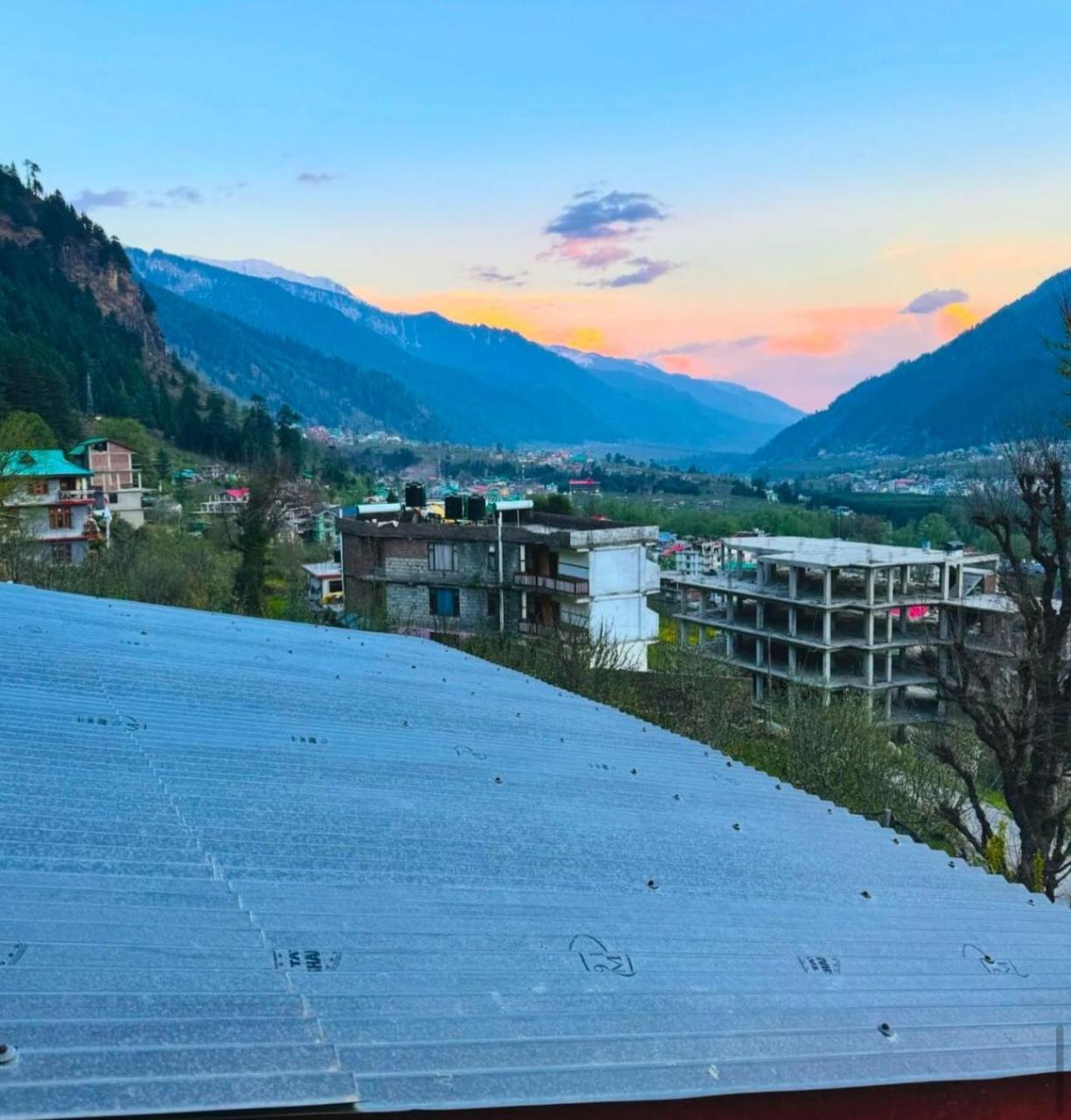 Hotel Himachal Heights - Manali (Himachal Pradesh) — Photos 3
